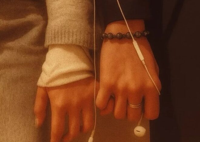 ☕ 🖼️ ⟡ Harmonies of the Heart: When Music Mirrors Soulmates 599