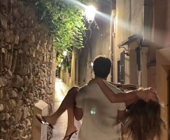 soul deep aesthetic • Renueva tu Vínculo con Estilo y Alma 🎧 📚 🪴 446