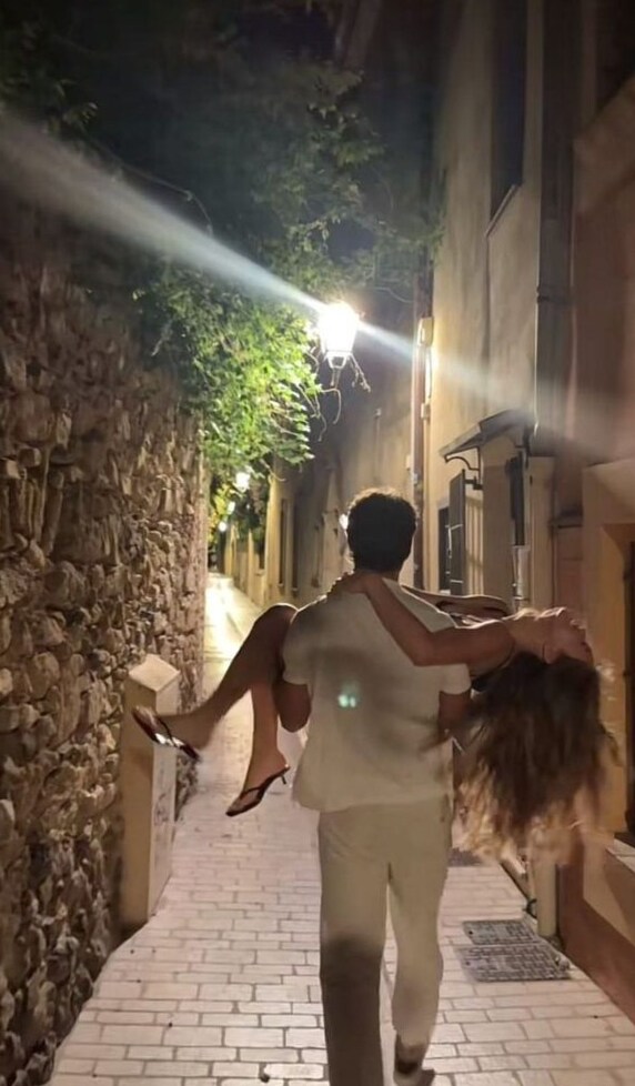 soul deep aesthetic • Renueva tu Vínculo con Estilo y Alma 🎧 📚 🪴 446