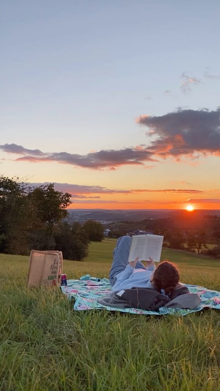 Soulful Self-Date: Align With Your Inner Harmony | 💡 ☀️ 💡 date night aesthetic 714