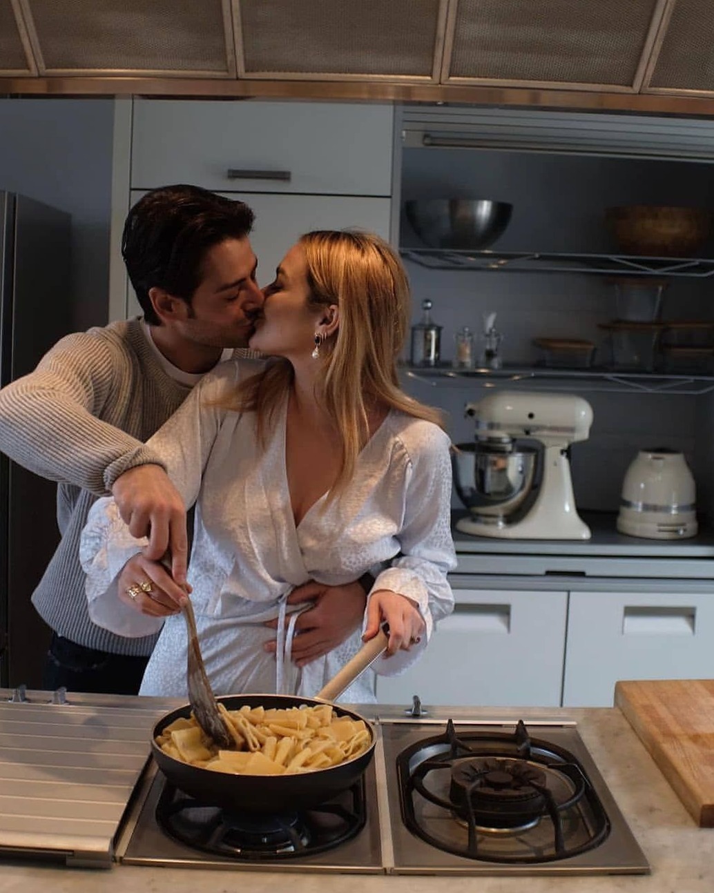 8 Heartwarming Stay-at-Home Date Night Ideas | 🥀 🌃 poetry of falling in love 705