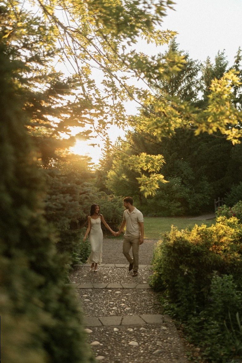 💫 Bridgerton Inspired Elopement Shots: Discover Yours Through Soulful Visions 688