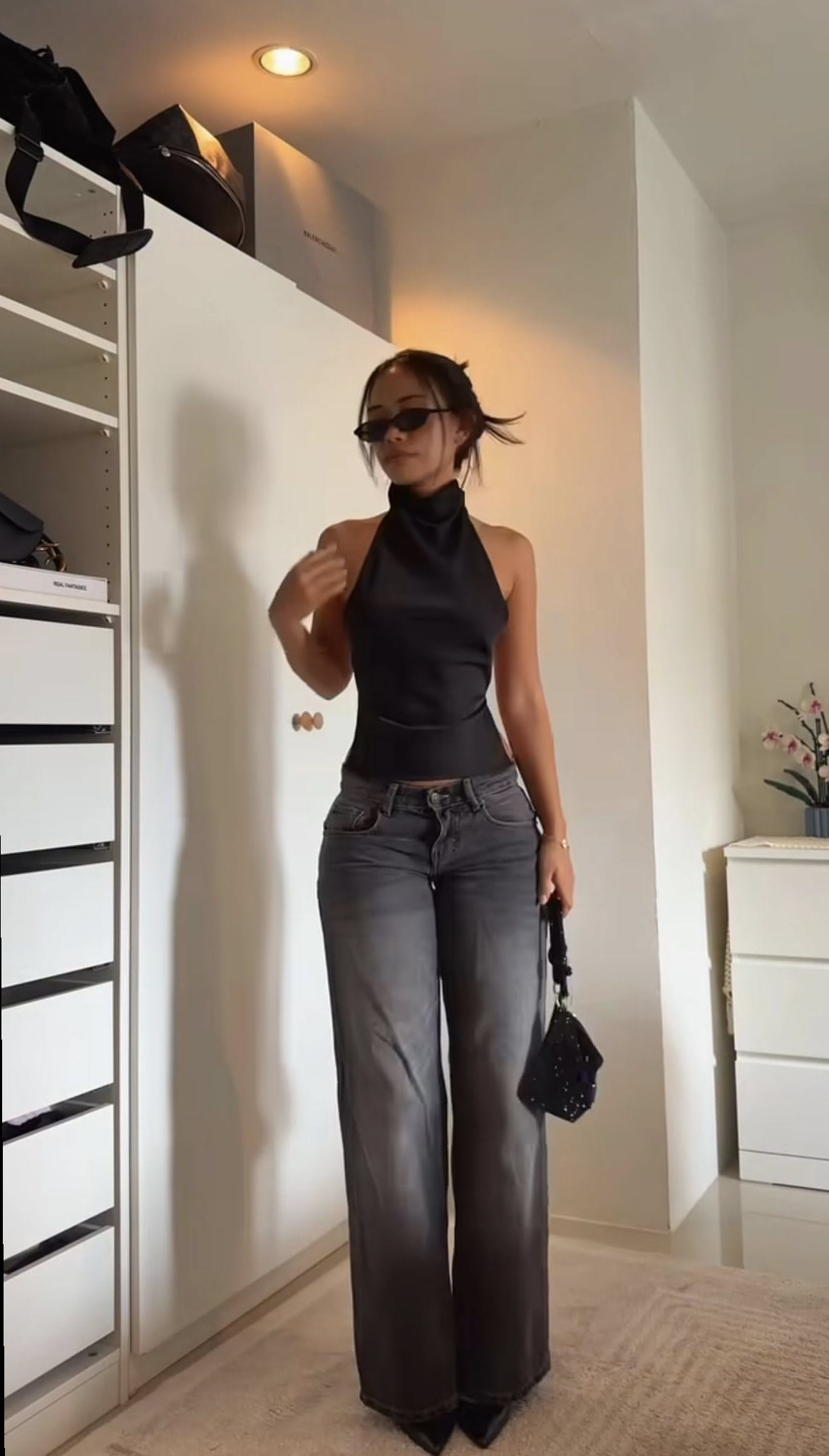 🎧 | Chic Denim Looks For Soulful Evenings | curated connection vibes 805