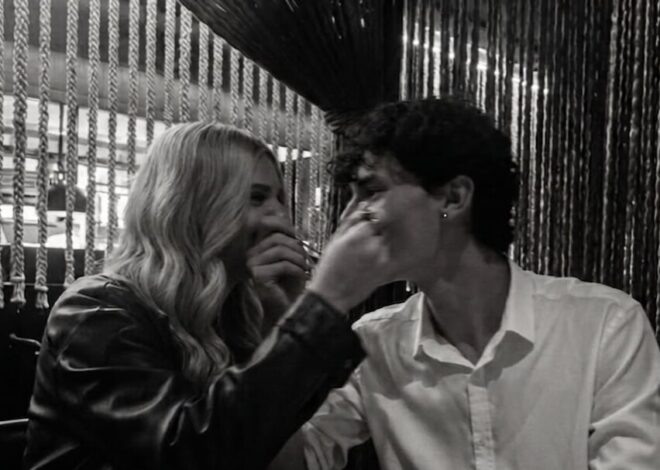 Dinner Date Photography Ideas That Capture Soulful Connection — 🥀 🥀 🌧️ 361