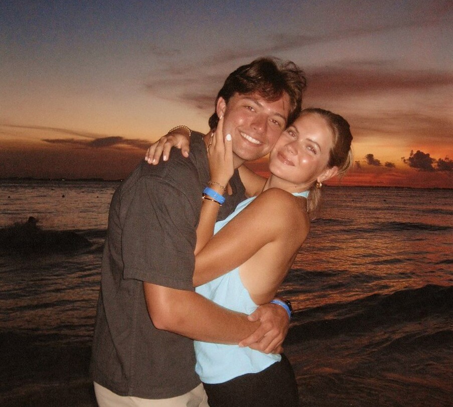 🖤 🕸️ ✦ Elegant Romance on Mexican Shores 441