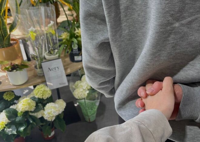 🤍 Fate Woven in Fingertips | curated connection vibes 424