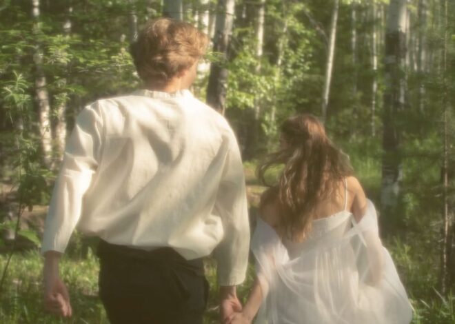 Fated Path: Soulful Wanderers in a Misty Woodland Realm — 🧘‍♀️ 925
