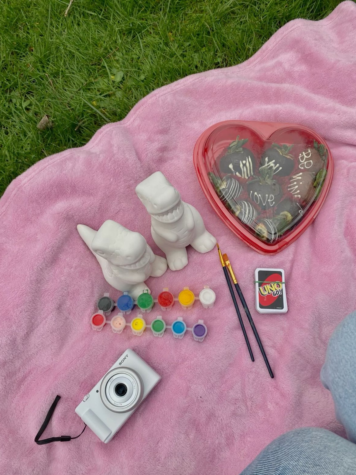 📸 🏙️ ✦ Fated Vibe Check: Valentine’s Artistry Date for Soulful Matches 497