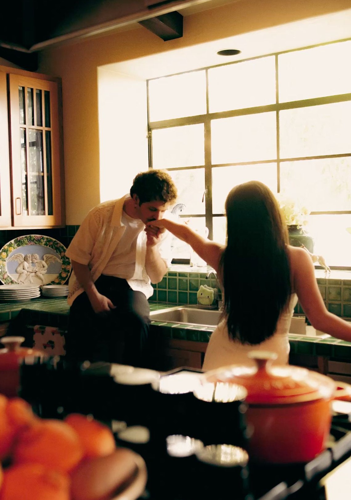 🎻 ⟡ Kitchen Love: A Glimpse of Destiny in Warm Light 584