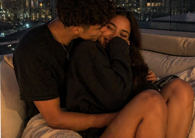 Night Cuddle Couple✨ | 🖼️ 🍂 🏙️ poetry of falling in love 823