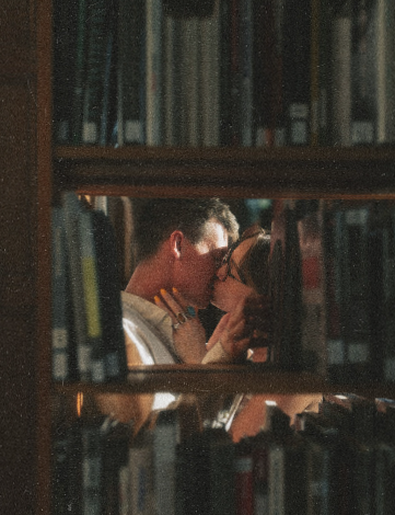 ✦ poetry of falling in love ✦ Soulful Pages: Where Books Reveal Perfect Matches  412