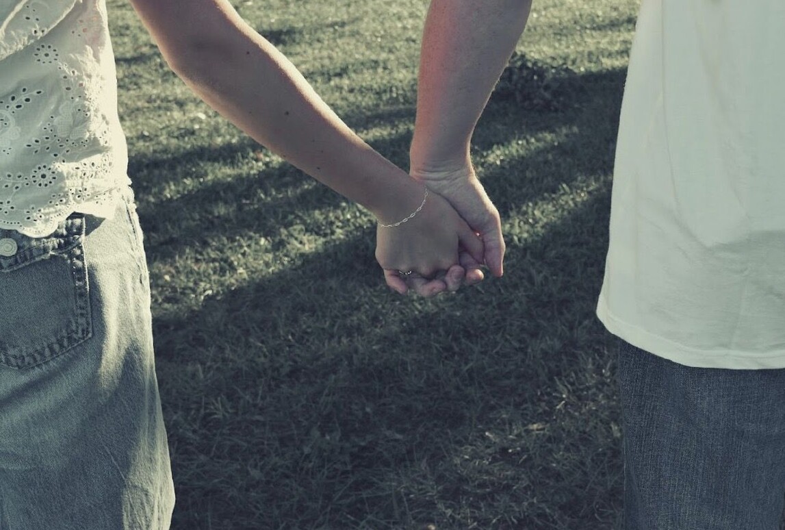 🔮 🦋 romanticizing connections ✦ Fate-Entwined Hands: A Soulful Embrace of True H 917