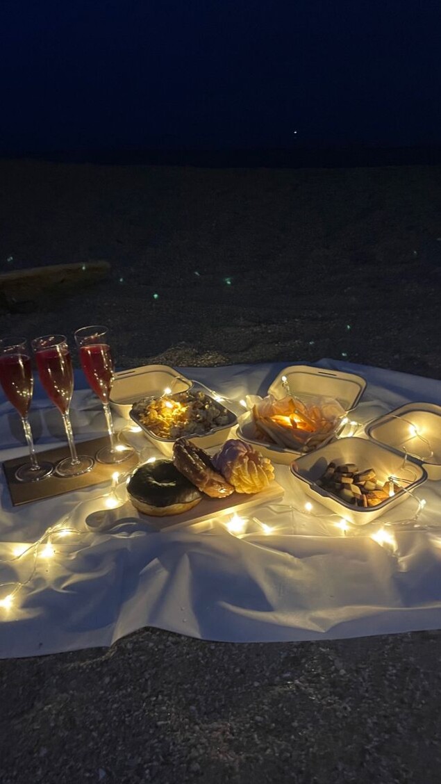 romanticizing connections • Stargazing Together: A Night of Soulful Connection a 545