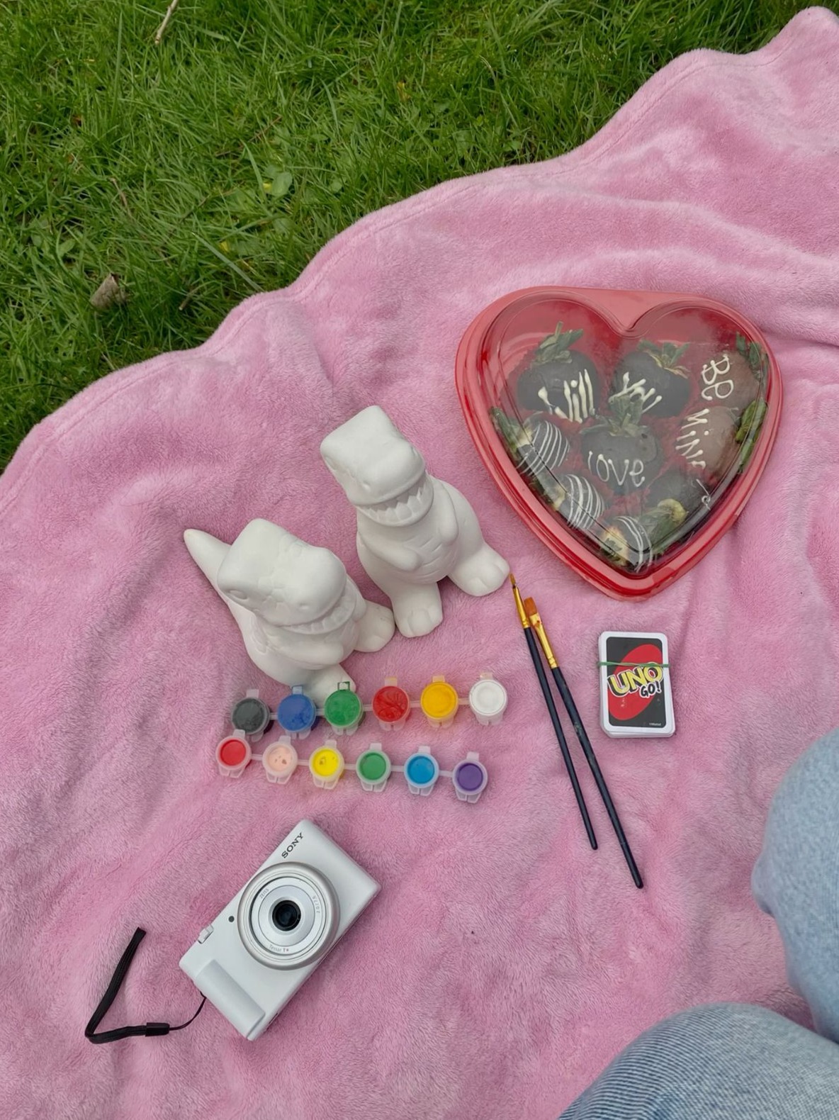 Soulful Artist Valentines: Crafting Love Through Shared Aesthetics — 🧩 ⚖️ 571