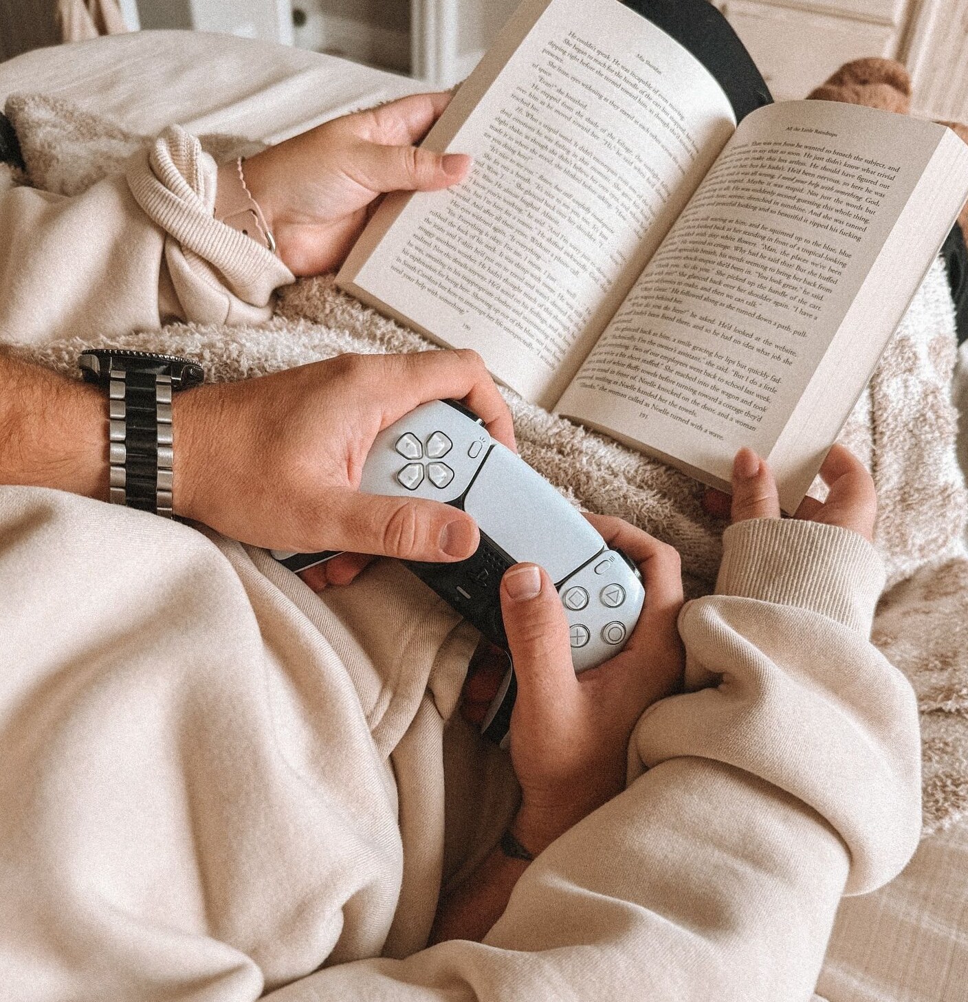 Soulful Pages: Book-Loving Hearts & Thoughtful Matches ⟐ magnetic energy visual 650