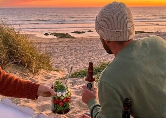 Soulful Pizza Picnic: Sunset Romance and Perfect Matches by the Sea 🥀 🎭 214