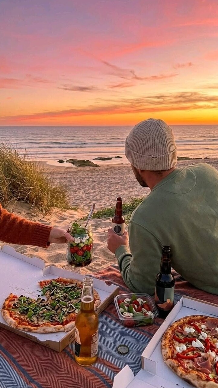 Soulful Pizza Picnic: Sunset Romance and Perfect Matches by the Sea 🥀 🎭 214