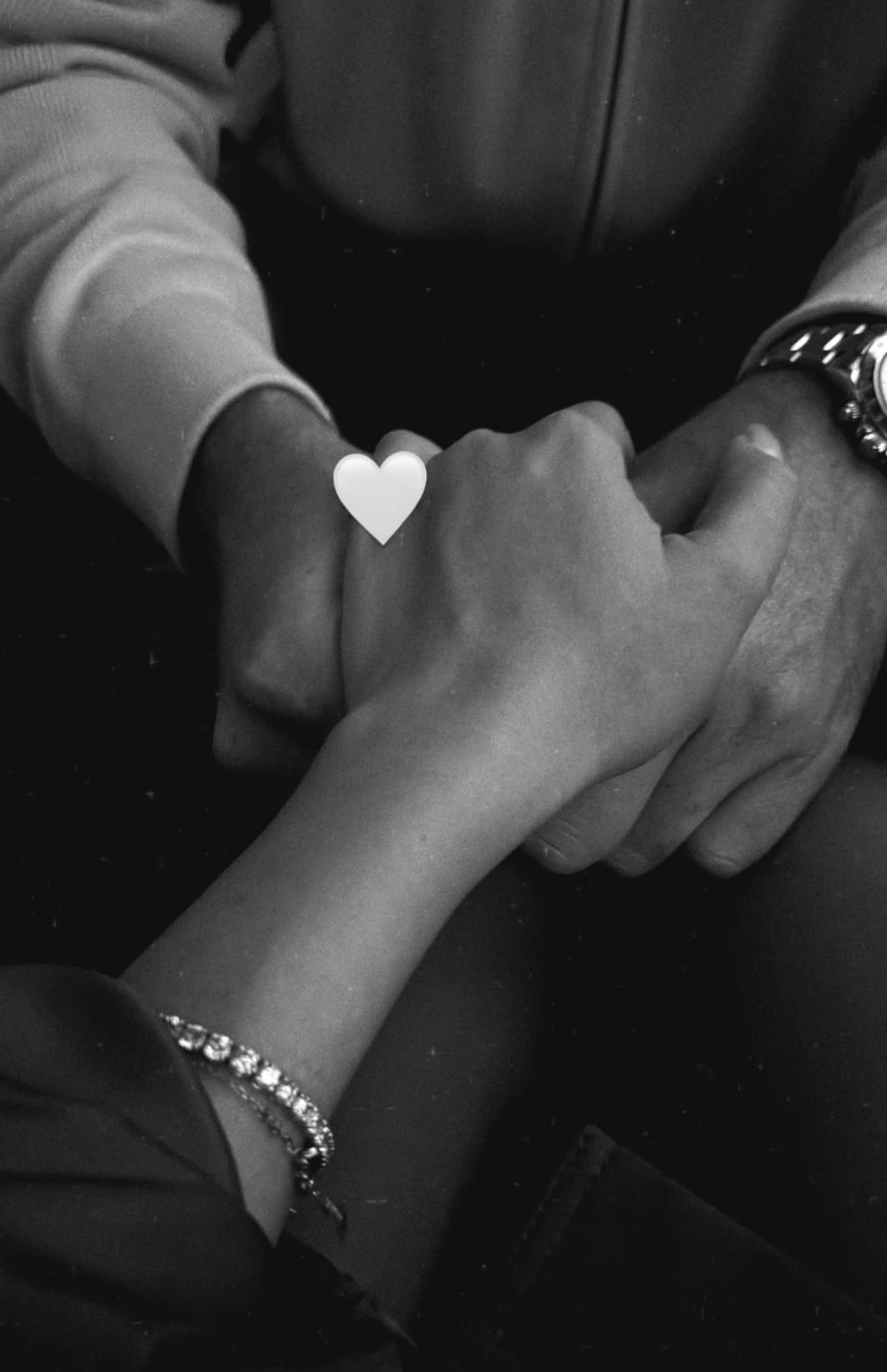 Soulful Vibes: Find Your Forever Aesthetic Match — hopeless romantic mood 🖤 👁️ 274
