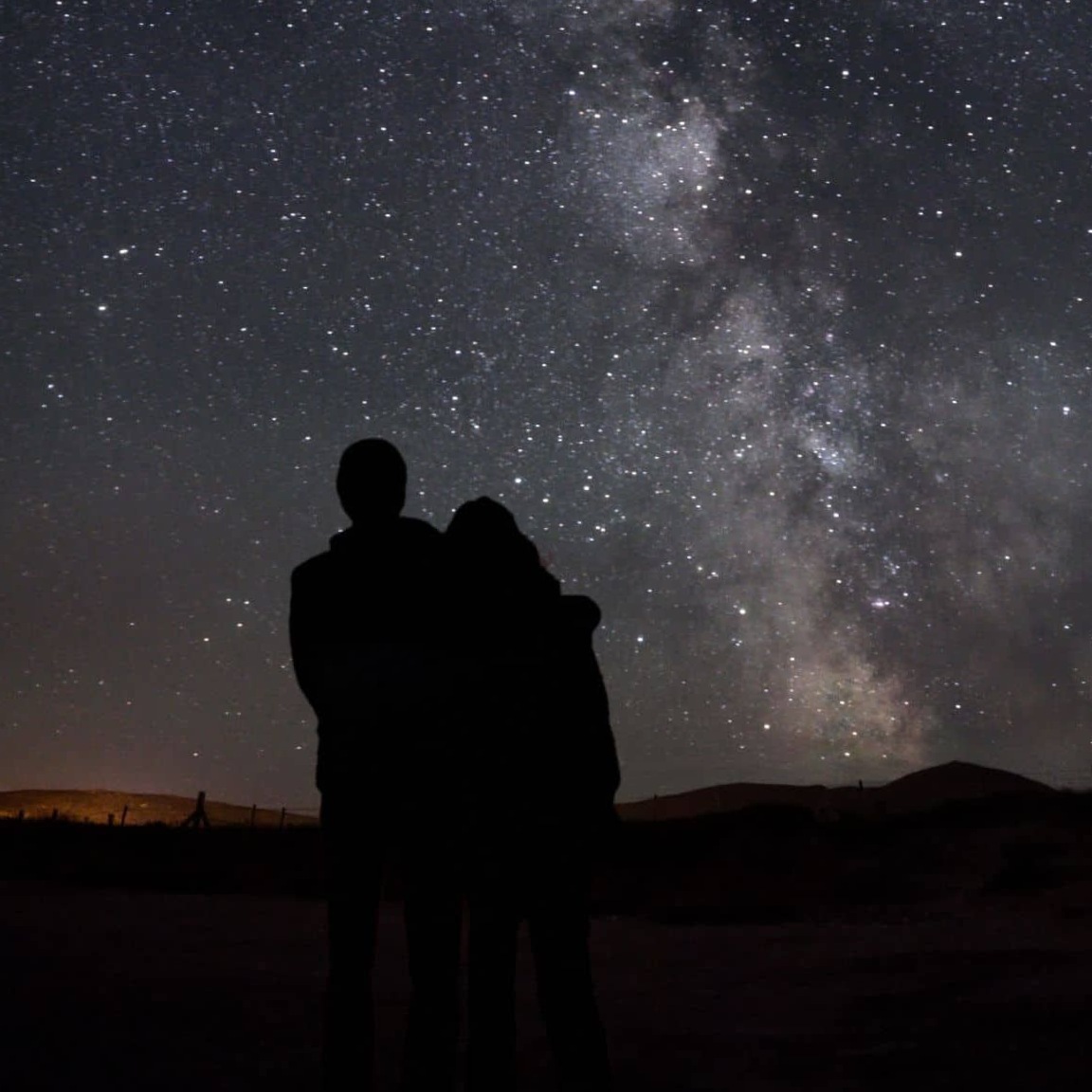 25 Cozy Date Ideas for Timeless Connection ✨ 🗝️ 766