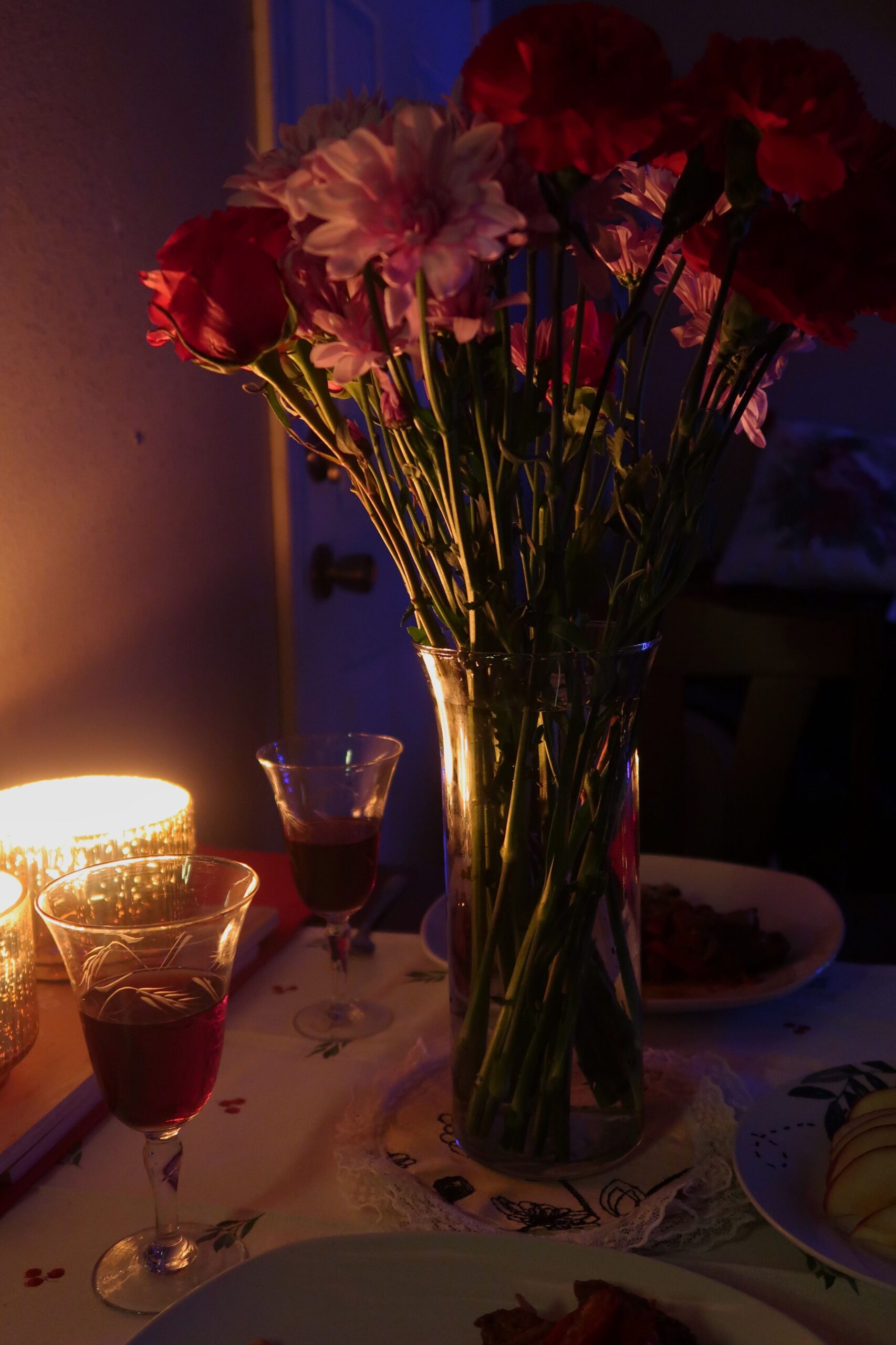📸 🏙️ ✦ Candlelit Harmony: A Fated Evening of Quiet Romance 199