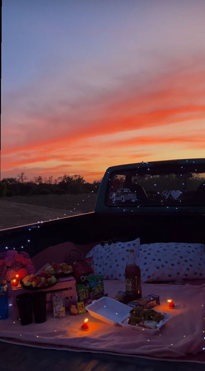 ✦ daily aesthetic advice ✦ Sunlit Souls: Finding Harmony in Shared Light 👁️ 🎬 513