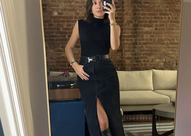📚 High-Waisted Jeans, Tucked Flowy Blouse & Ankle Boots | Dark Romance Aesthetic 170